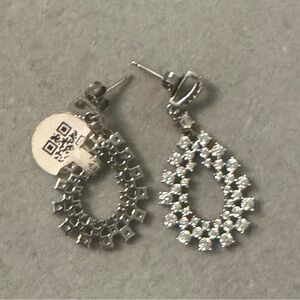 Brand new cz Earring